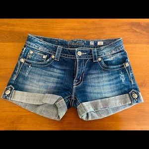 Miss Me Jean Shorts-Size 29-Sparkly and Adorable!
